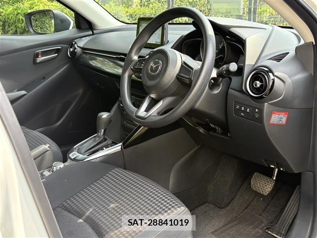Mazda DEMIO 2018 8689418-10