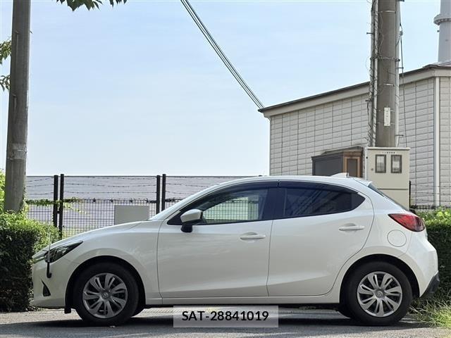 Mazda DEMIO 2018 8689418-18