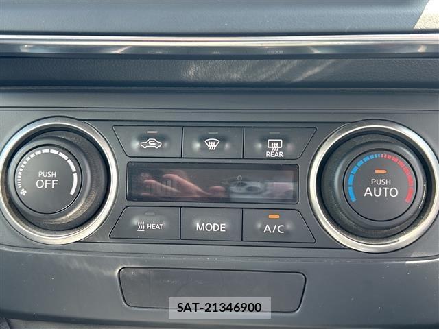 Nissan LEAF 2021 8693216-3