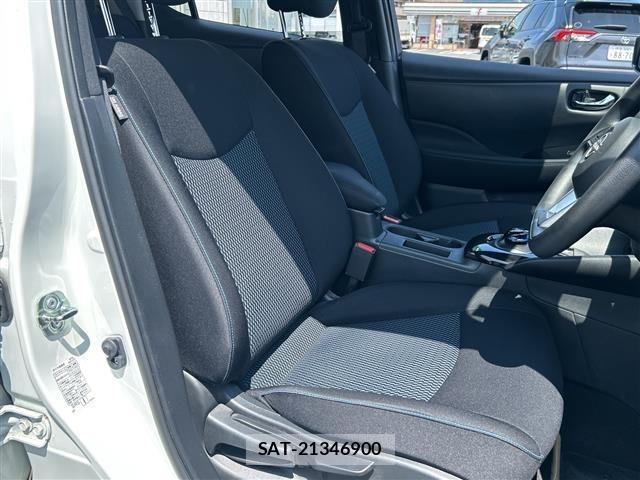 Nissan LEAF 2021 8693216-7