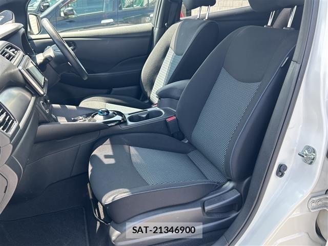 Nissan LEAF 2021 8693216-8