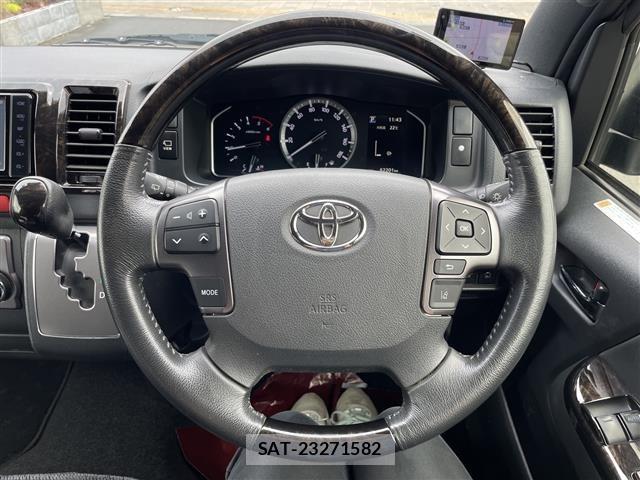 Toyota HIACE VAN 2020 8698131-1
