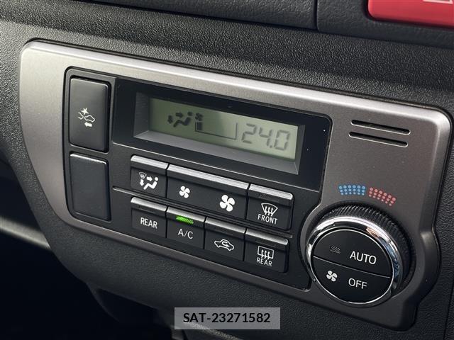 Toyota HIACE VAN 2020 8698131-12