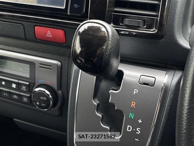 Toyota HIACE VAN 2020 8698131-20