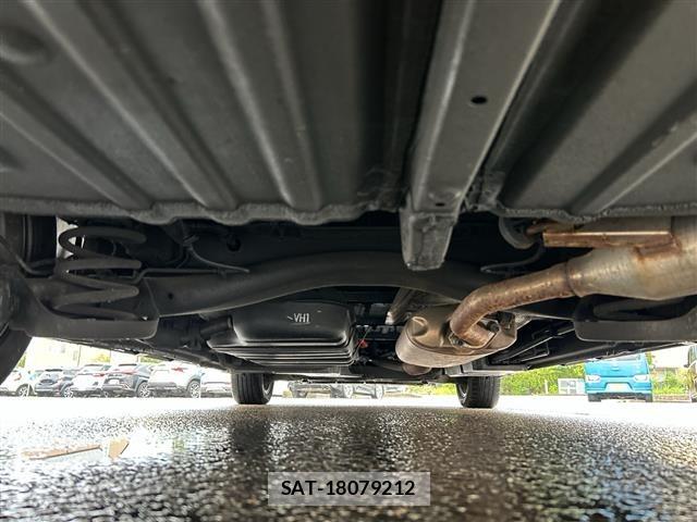 Toyota NOAH 2022 8683589-13