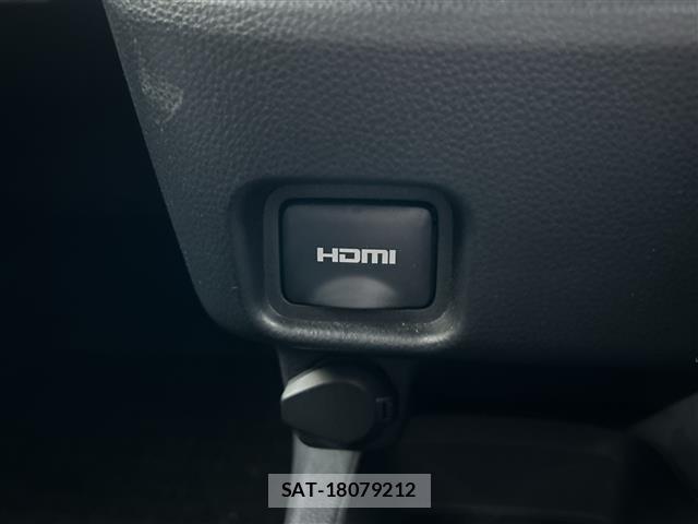 Toyota NOAH 2022 8683589-22