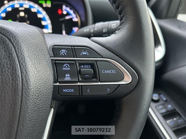 Toyota NOAH 2022 8683589-7