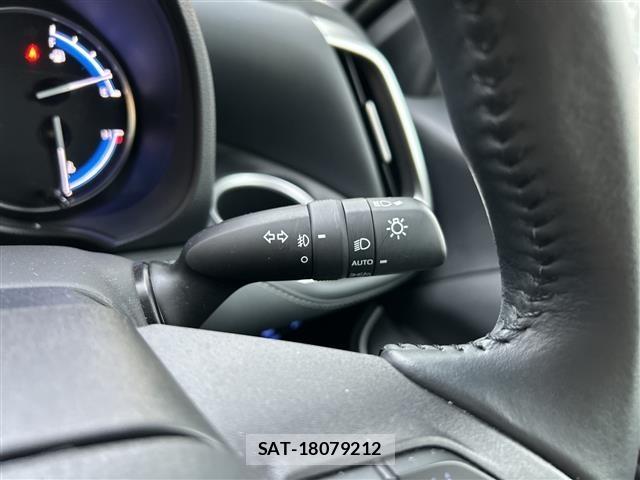 Toyota NOAH 2022 8683589-9