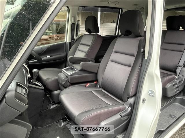 Nissan SERENA 2017 8927921-10