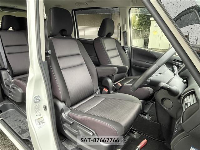 Nissan SERENA 2017 8927921-9