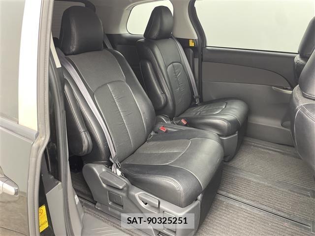 Toyota ESTIMA 2011 8774827-1