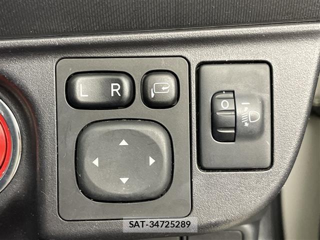Toyota AQUA 2014 8705820-11
