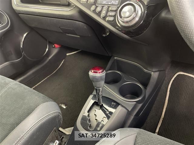 Toyota AQUA 2014 8705820-5