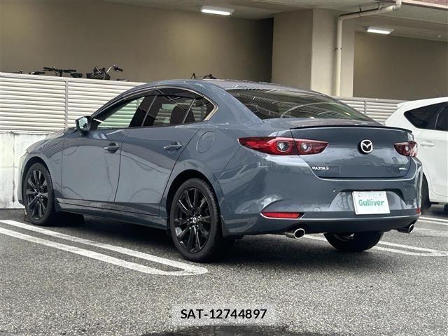 Mazda MAZDA3 2023 8909351-13