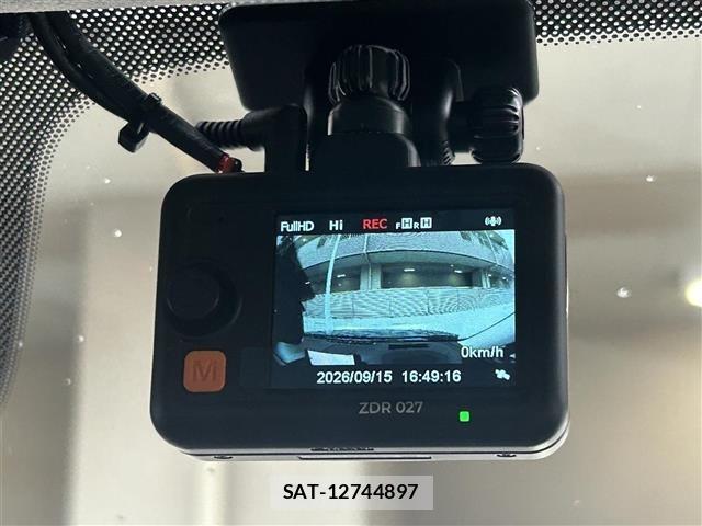 Mazda MAZDA3 2023 8909351-17