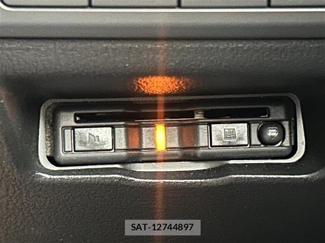 Mazda MAZDA3 2023 8909351-2