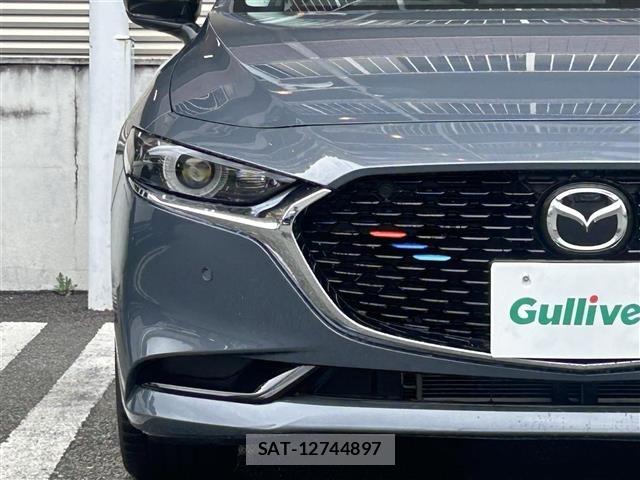 Mazda MAZDA3 2023 8909351-8