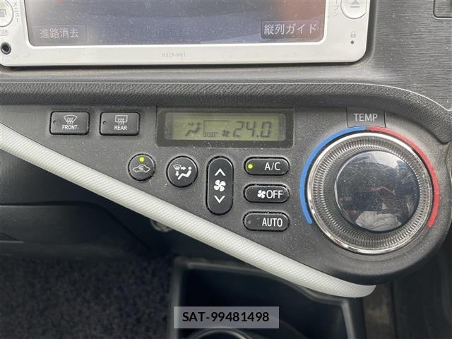 Toyota AQUA 2012 8705821-11