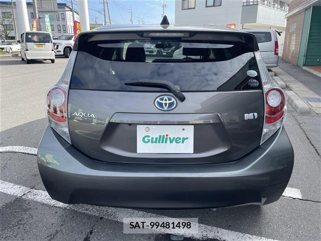 Toyota AQUA 2012 8705821-19