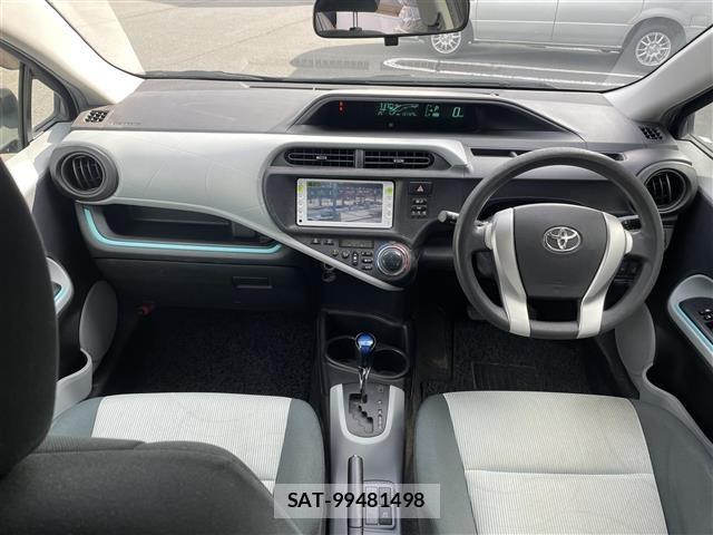 Toyota AQUA 2012 8705821-5