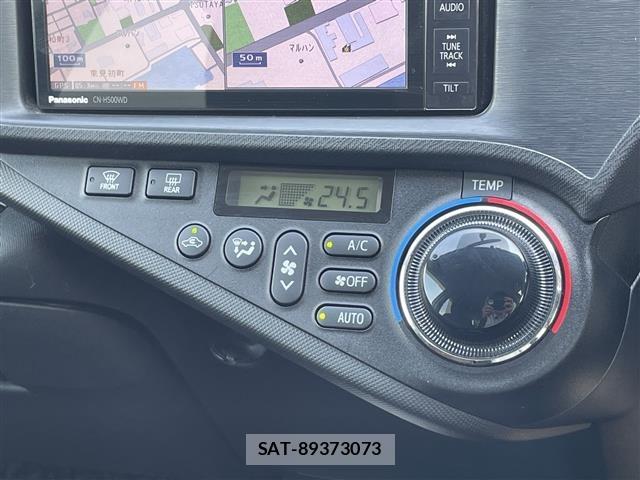 Toyota AQUA 2012 8705822-12