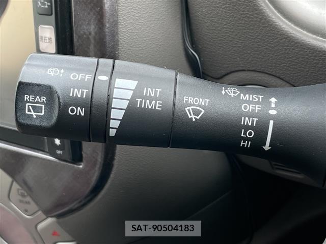 Nissan MARCH 2011 8693320-21