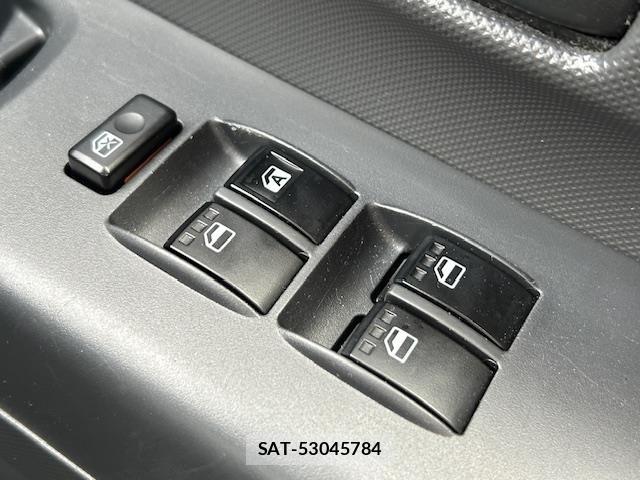 Toyota BB 2006 8700670-1