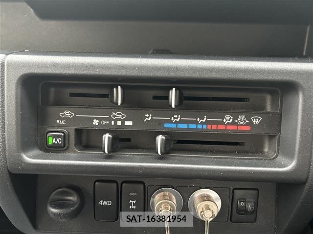 Daihatsu HIJET TRUCK 2018 8889705-3