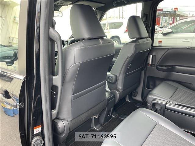Toyota NOAH 2024 8683590-2
