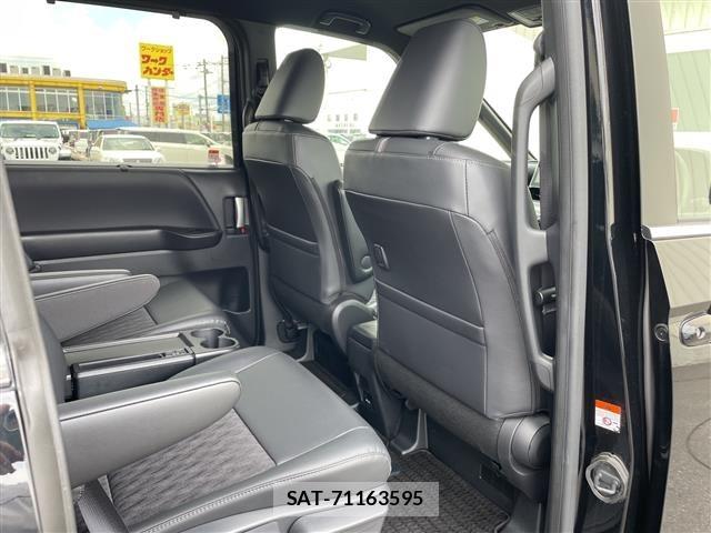 Toyota NOAH 2024 8683590-22