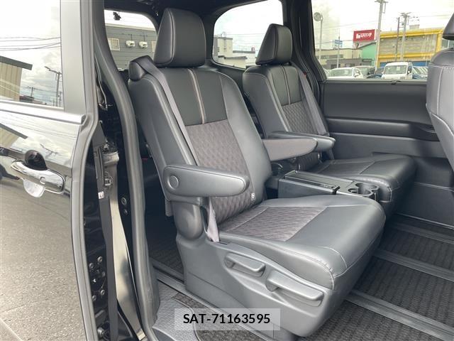 Toyota NOAH 2024 8683590-4