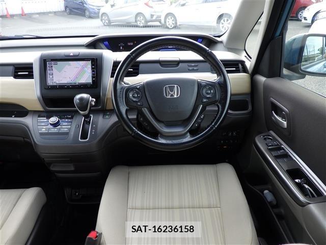Honda FREED 2017 8952350-2