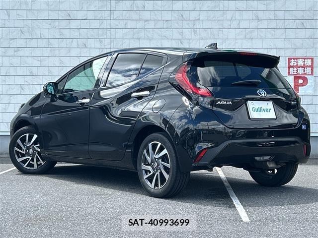 Toyota AQUA 2023 8705823-13