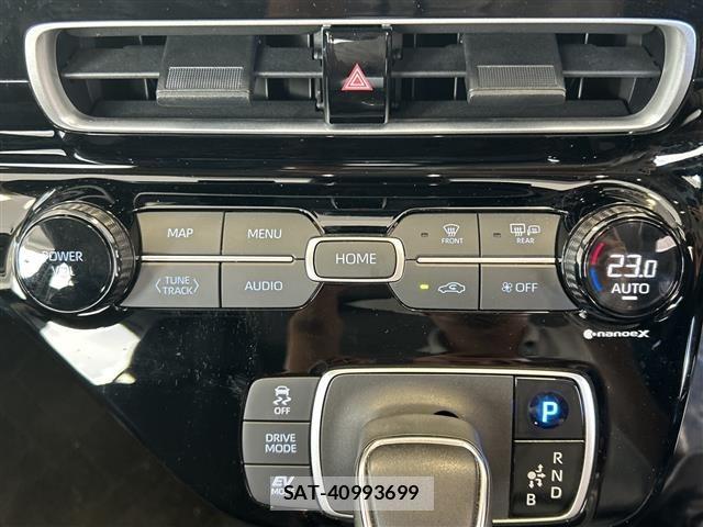 Toyota AQUA 2023 8705823-4