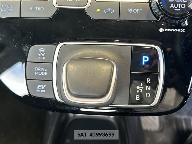 Toyota AQUA 2023 8705823-6