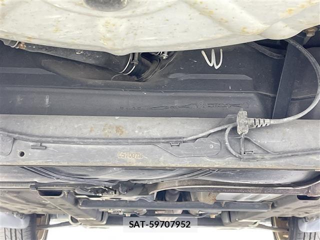 Mazda VERISA 2005 8694112-13