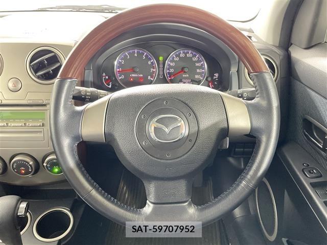 Mazda VERISA 2005 8694112-18