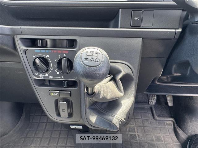 Daihatsu HIJET VAN 2021 8759413-17