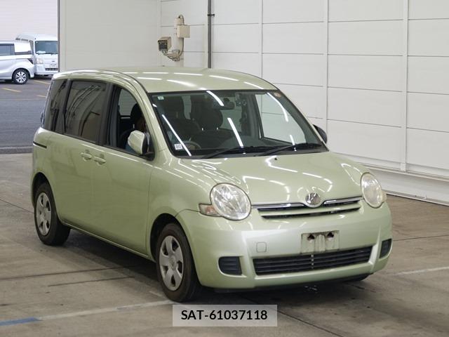 Toyota SIENTA 2009 8672246-0