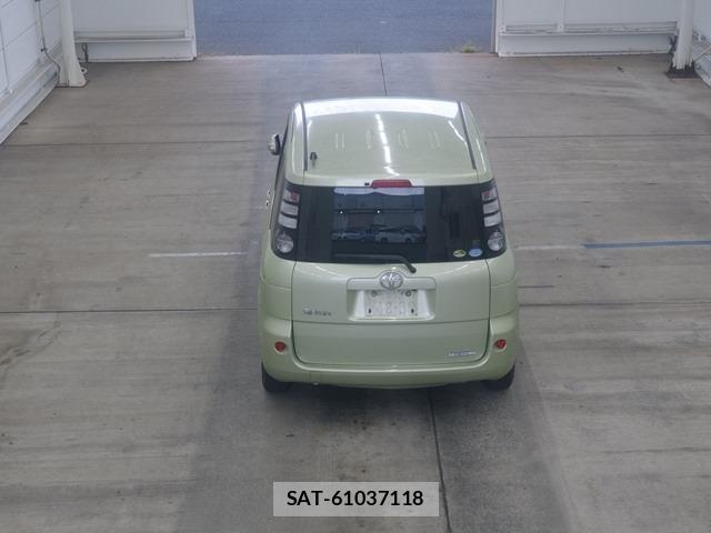 Toyota SIENTA 2009 8672246-3