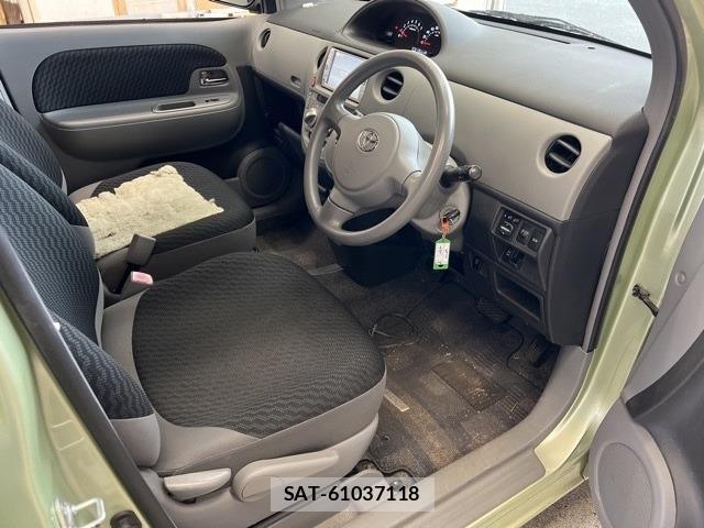 Toyota SIENTA 2009 8672246-4