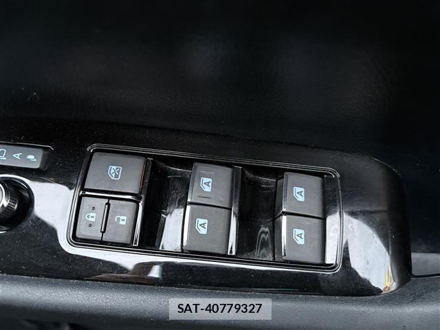 Toyota VELLFIRE 2015 8692811-2