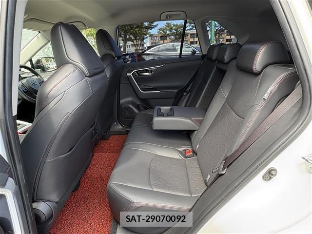 Toyota RAV4 2021 8709469-10
