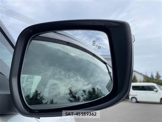 Nissan LEAF 2022 8929011-10