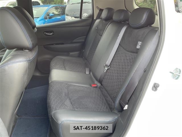 Nissan LEAF 2022 8929011-2