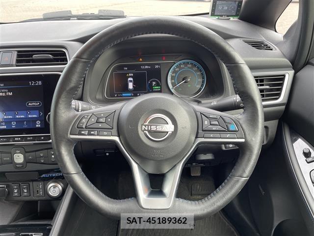 Nissan LEAF 2022 8929011-6