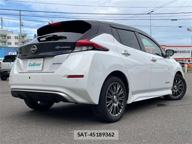 Nissan LEAF 2022 8929011-7