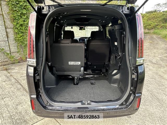 Toyota ESQUIRE 2018 8908876-10