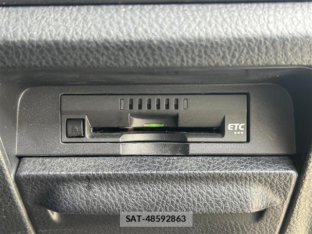 Toyota ESQUIRE 2018 8908876-18