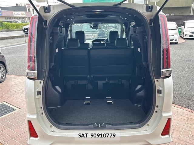 Toyota NOAH 2018 8683602-10